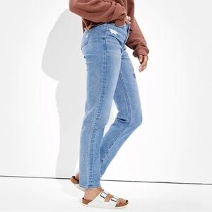 AMERICAN EAGLE Distressed Mom Straight Jeans